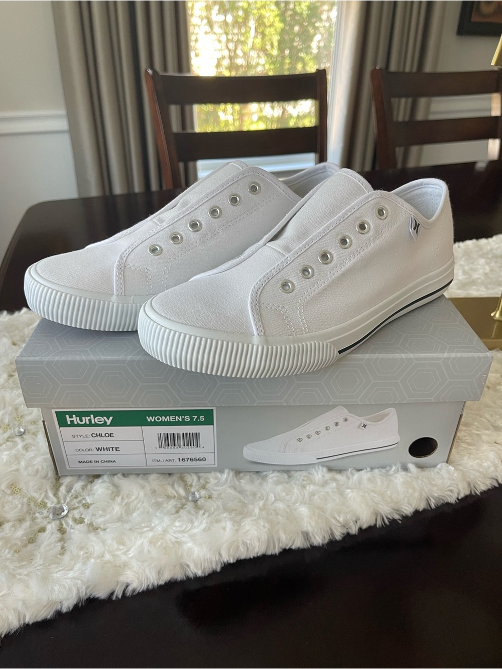 NIB Hurley Women's Chloe Slip-On Canvas Sneakers - White 7.5